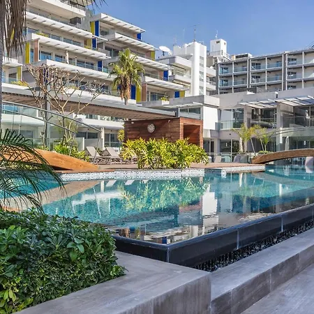 Апартаменты Carmencita B14 With Pool & Gym *