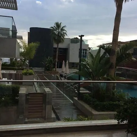 Carmencita B14 With Pool & Gym Apartamento Limassol